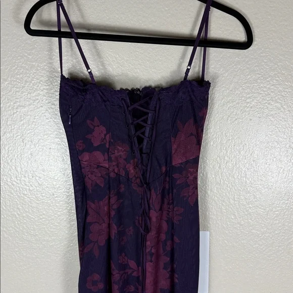 House of CB Aiza Grape Floral Print Maxi Dress - Picture 11 of 13